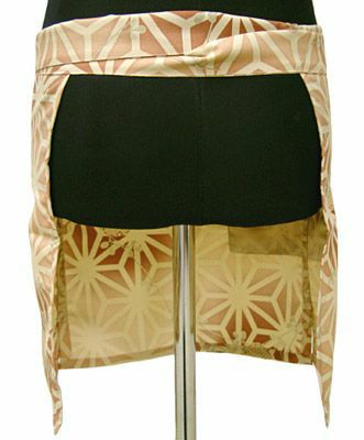 ダークレッド：バックスタイル