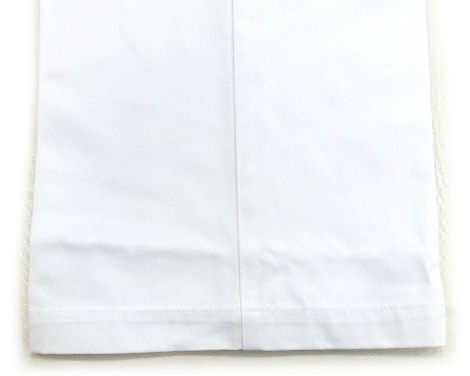 裾部分をアップで撮影