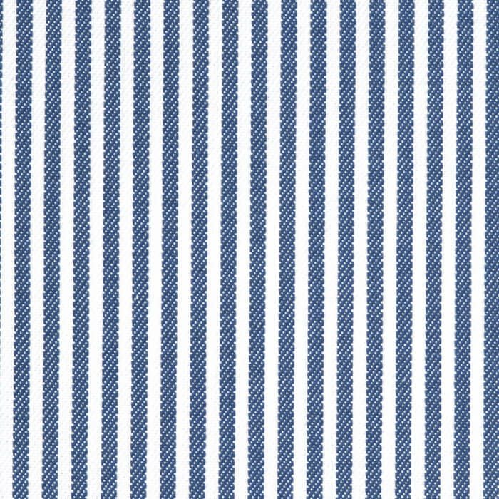 生地はストライプ柄です！