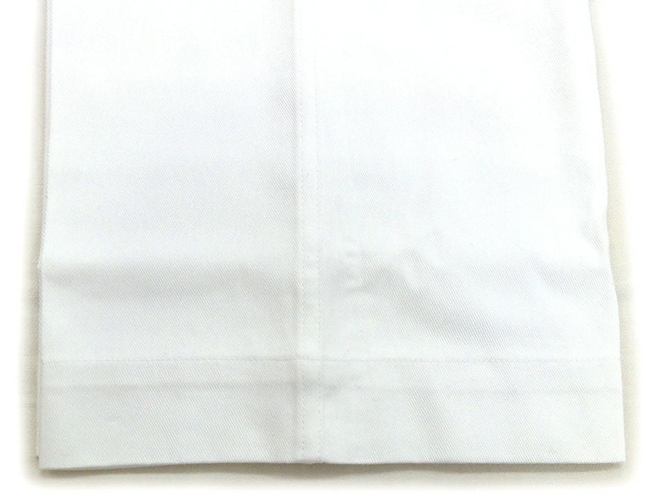 裾部分をアップで撮影