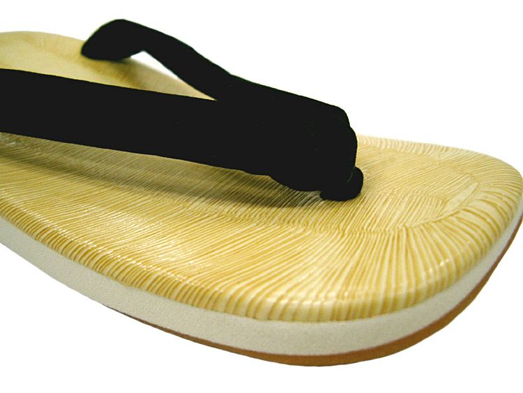 ブラックのつま先部分