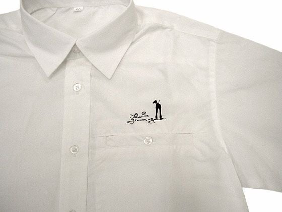 左胸にロゴマークをオリジナルプリント