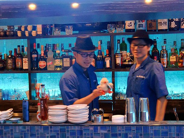 ブルー店内にブルーのシャツがかっこよすぎです♪