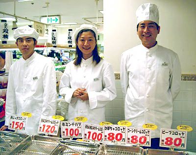 コックコートを着て集合写真を撮影！