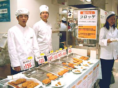 こんな感じで催事会場でコロッケ販売されています。