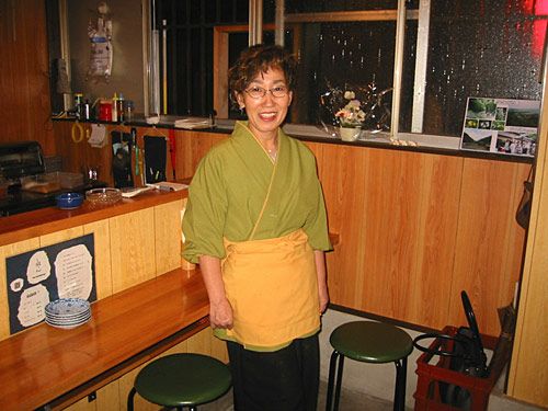 たこ焼き屋福ちん様の作務衣（さむえ）の着用写真