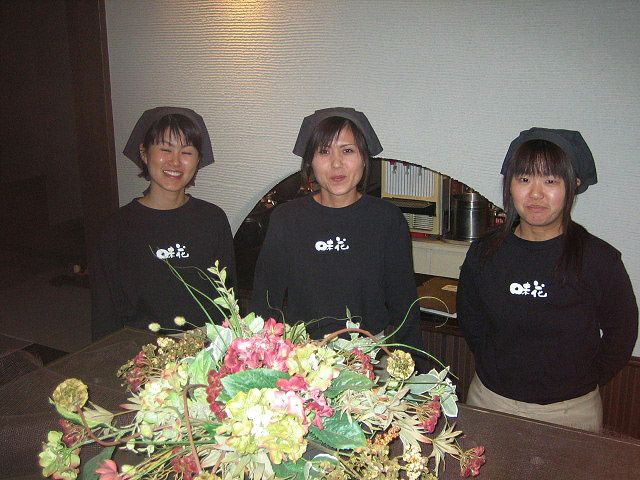 名入れTシャツを着て集合写真を撮影