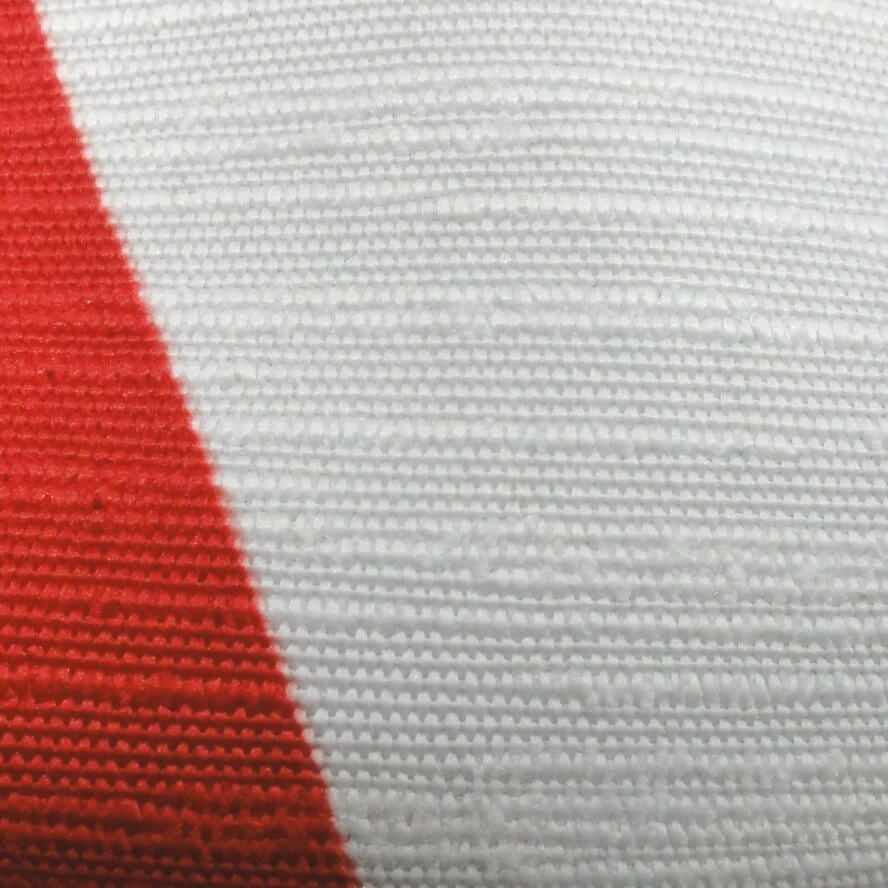 所々立体感のある生地なのでアジがあります。