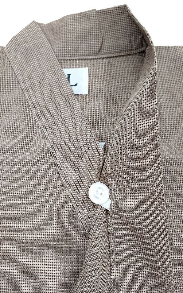 ボタンを留めた状態の写真