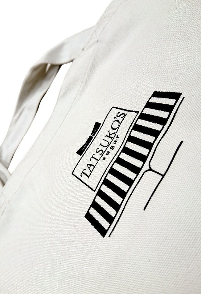 ロゴプリント部分のアップ写真も撮影いたしました。