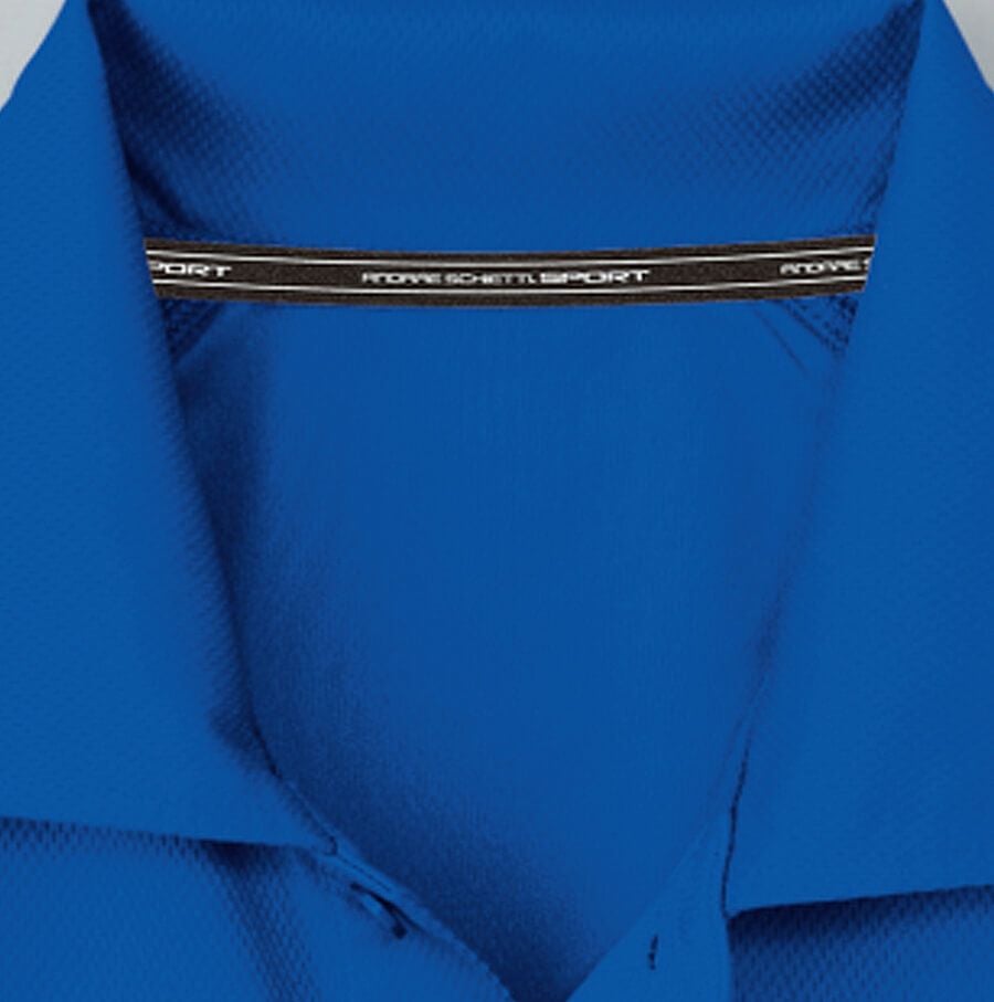 首元（汗取りテープ採用で吸水力がアップ！）