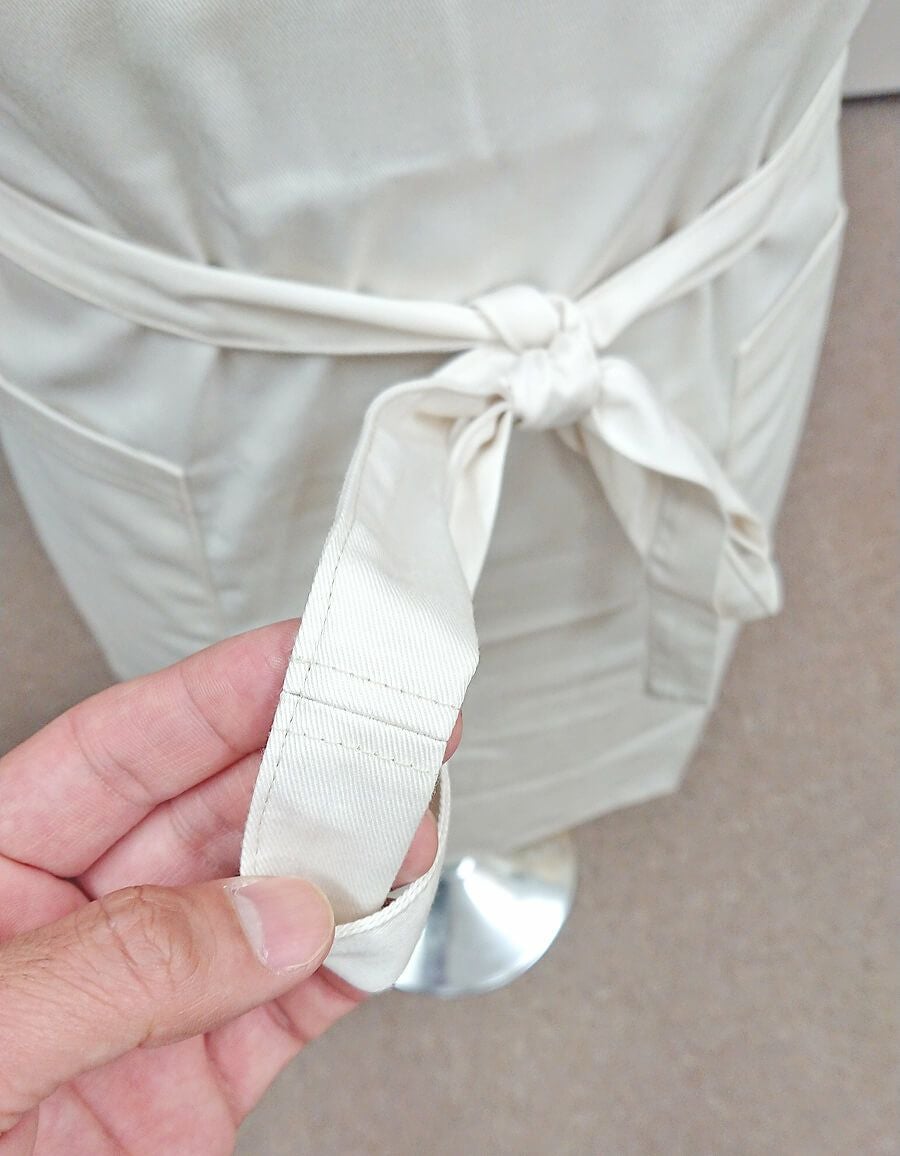 エプロンの紐を長く付け足し加工