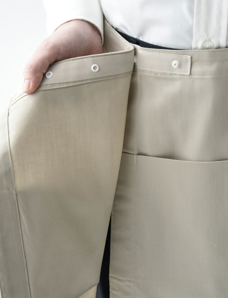 ウエスト調整テーピースナッパーで、ウエスト調整ができます。