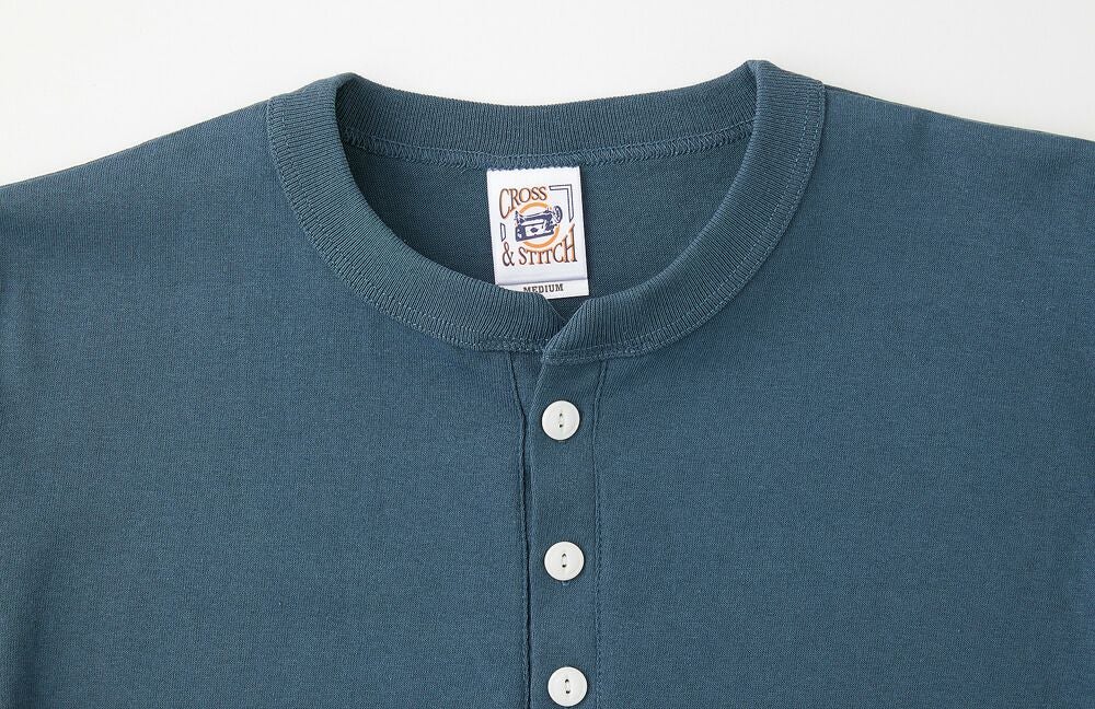 二本針バインダー仕様、太めの襟バインダー幅（約2,5cm）