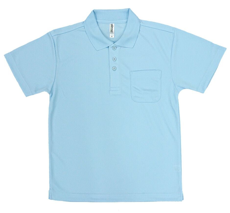 こちらはボタン追加して３つ付いた状態のポロシャツの平置き写真