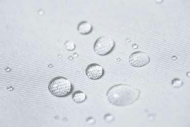 雨や汚れに強い撥水加工