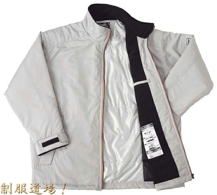 身頃の裏部分はあたたかいフリース素材