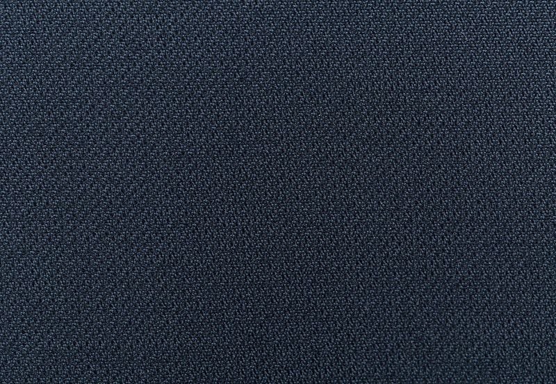 重厚感のあるヘリンボン生地のアップ写真です！