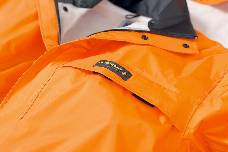 胸ポケット部分です！