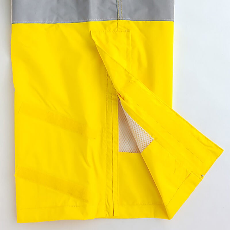 すそファスナー部分のアップ写真