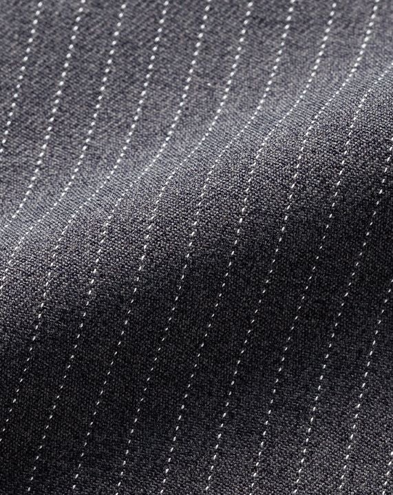 チャコールグレー＜ストライプ＞