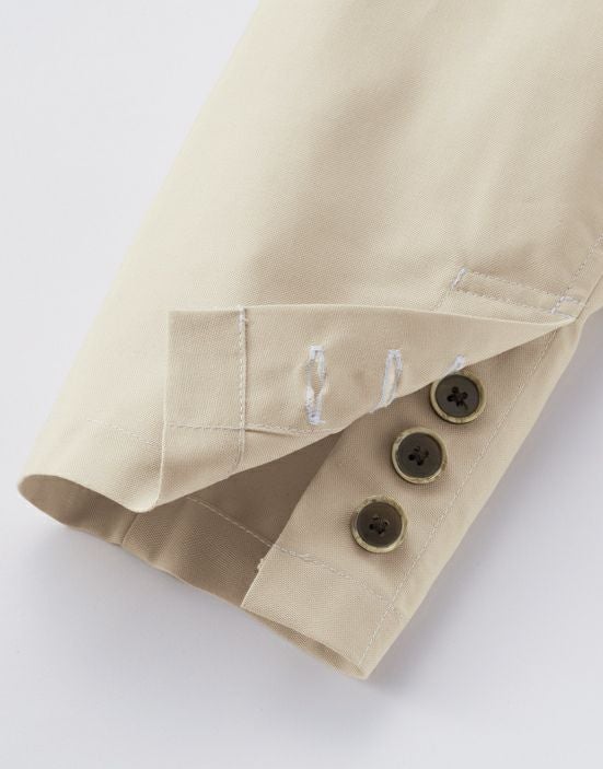 袖口は開け閉めができる本開き見せ仕様