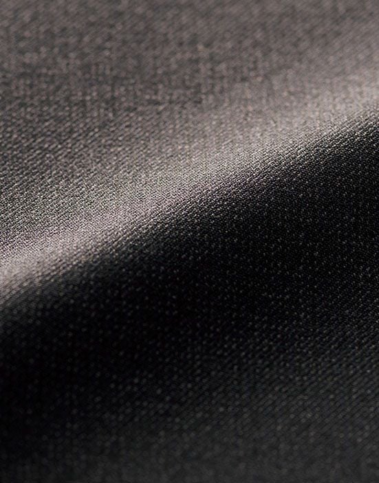 チャコールグレー