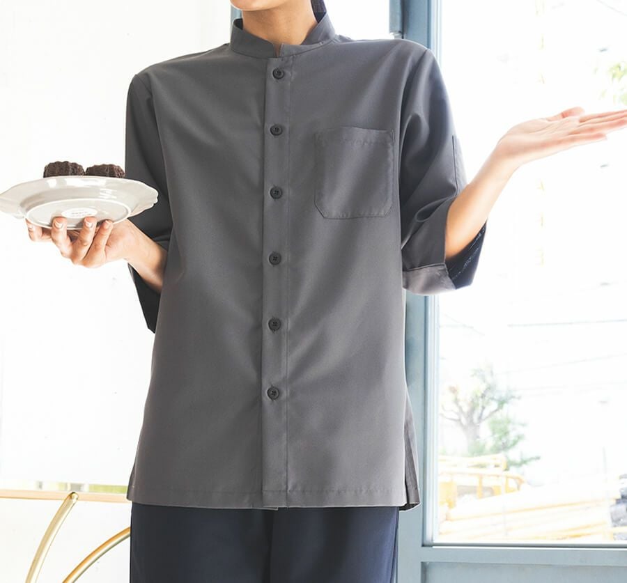 グレー着用写真