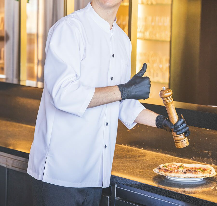 ホワイトの着用写真