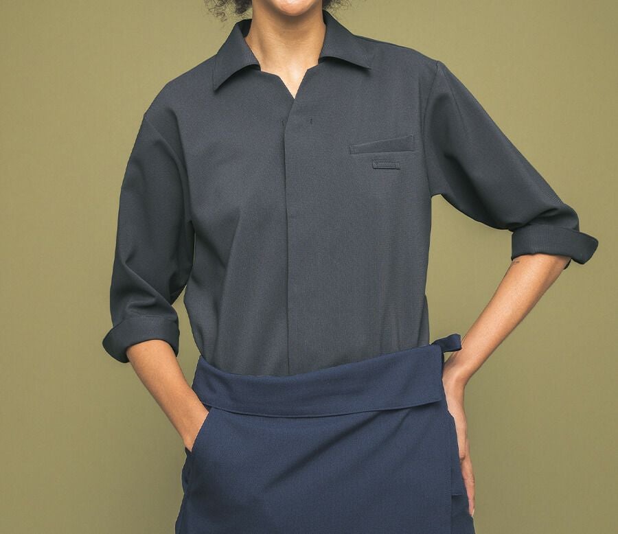 AD0602：ショップコート着用写真