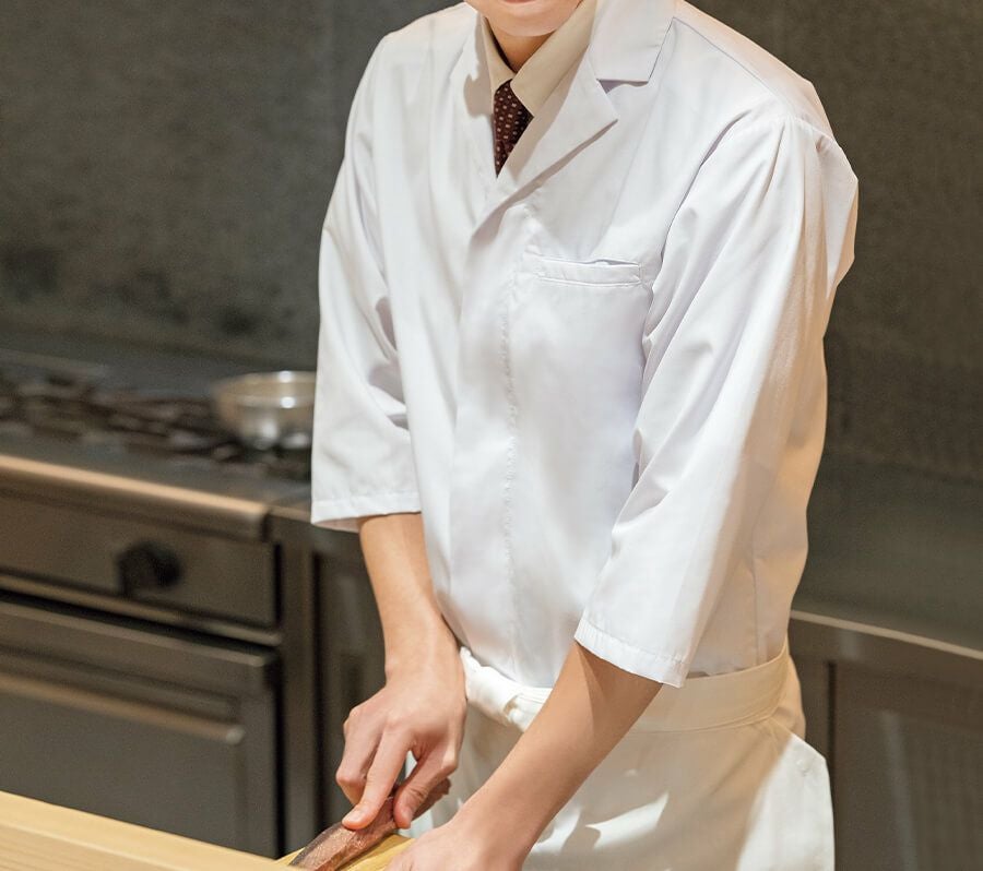 調理前掛け着用写真