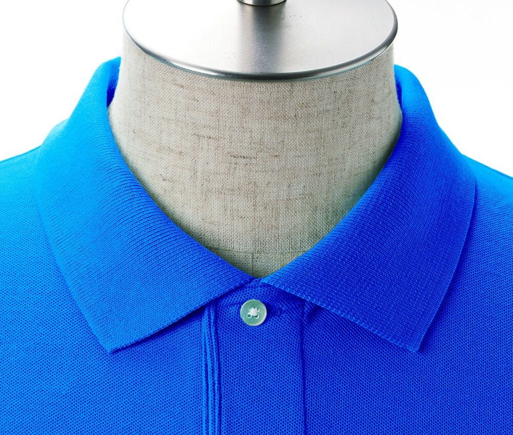 リブ仕様のキレイでしっかりとした襟