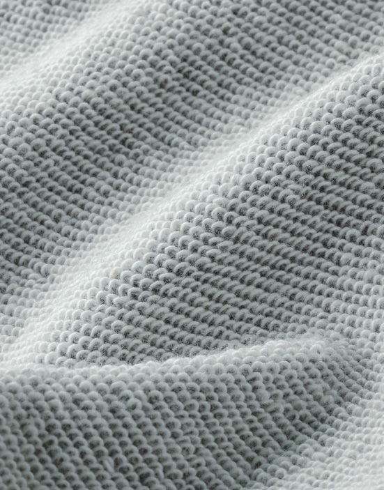 裏毛：裏面がパイル状。弾力性、吸水性に優れている