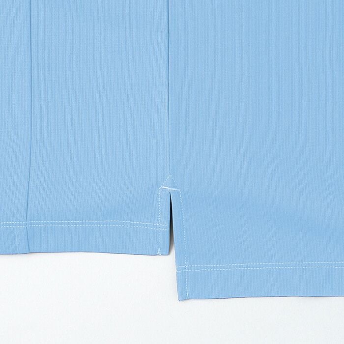 動きやすいスリット加工