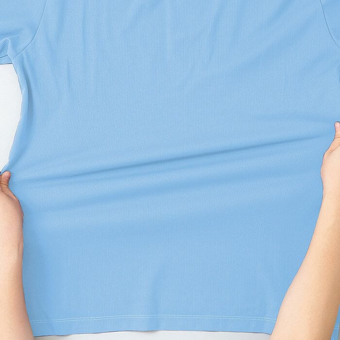 ストレッチ生地でさらに動きやすさを確保