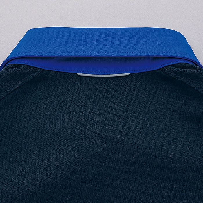 首後ろに反射パイピング付き