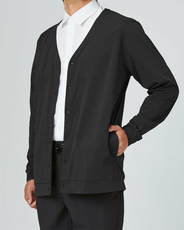 カーディガン着用写真