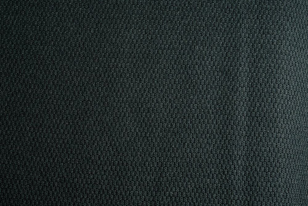 DRYメッシュ<br>通気性に優れたDRYメッシュ素材を使用。皮膚に触れる面積が少なく肌触りがソフトで快適。