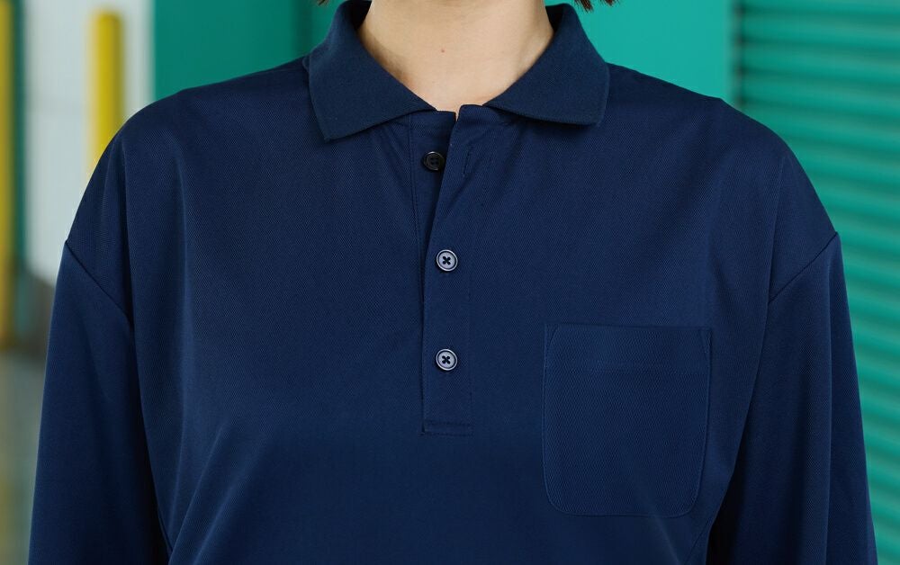 着用しやすい3つボタン仕様