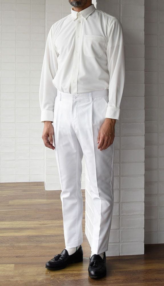 男性：ホワイト