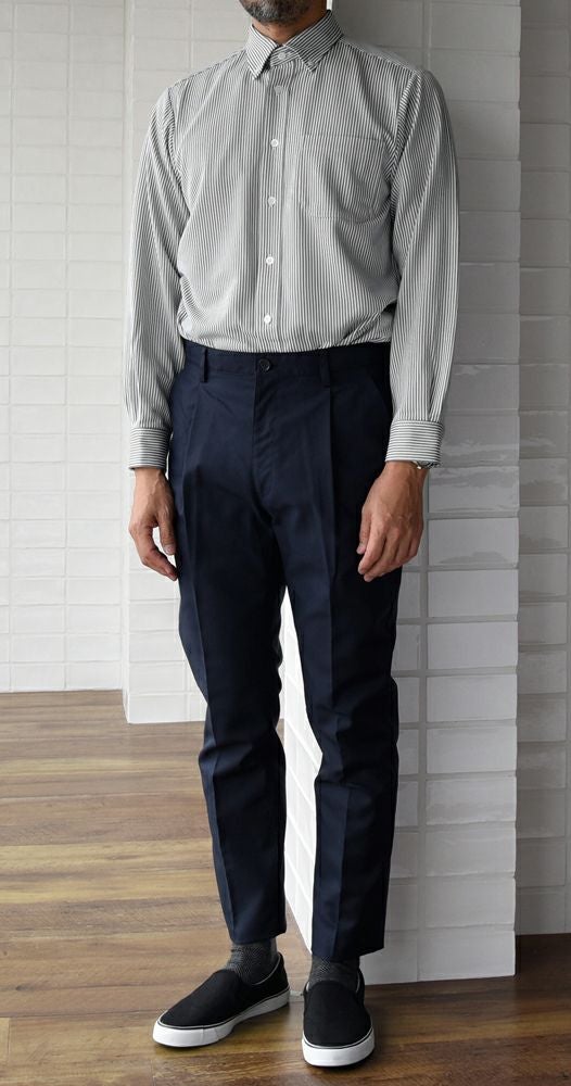 男性：ホワイト×グレー