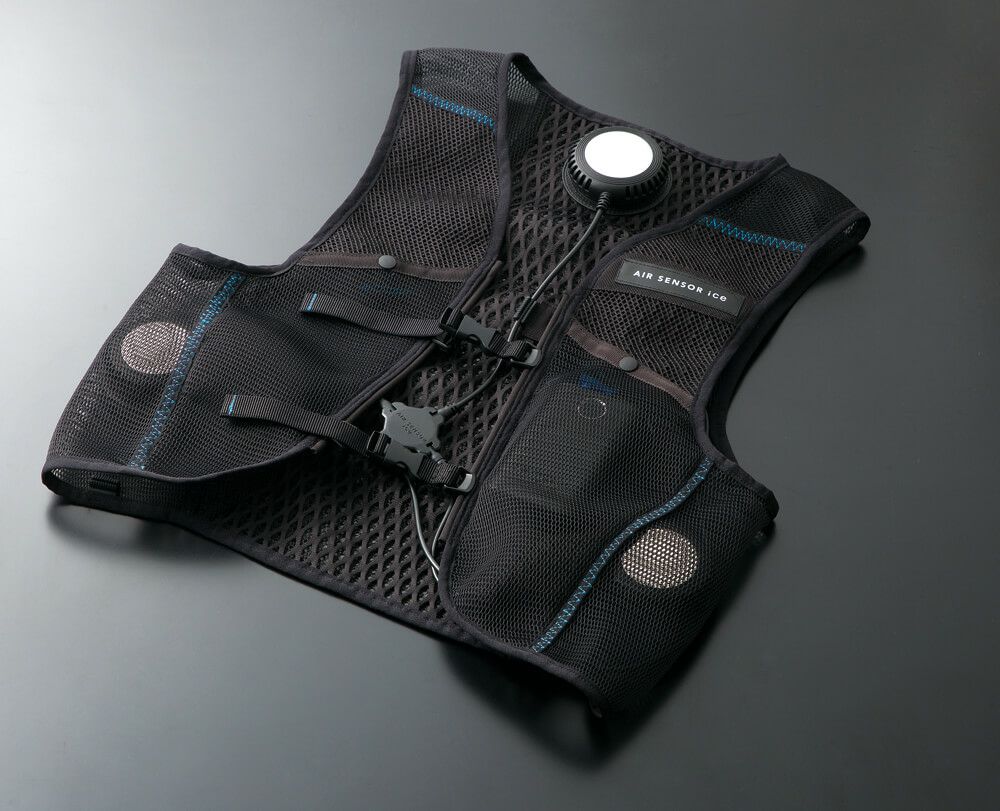 冷却ベストの前面