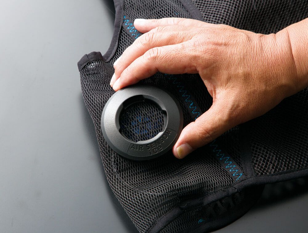 サイド部分の取り付け