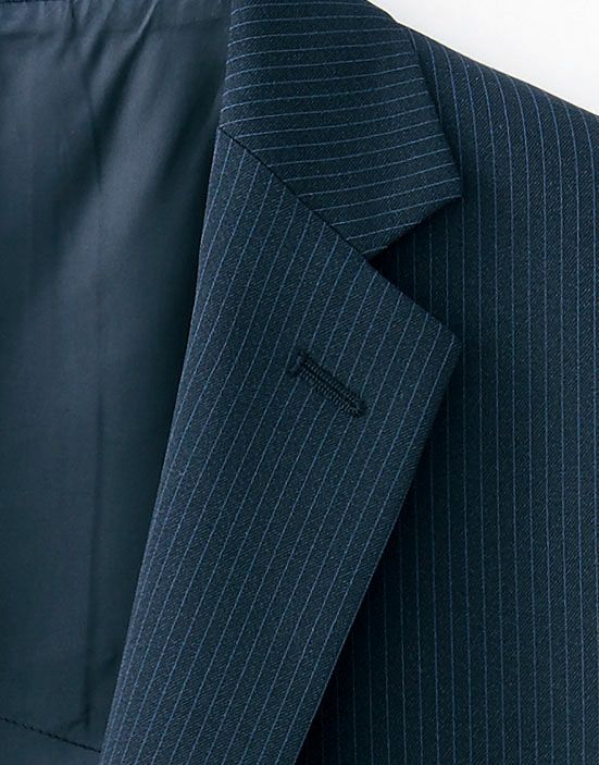 社章やバッジなどの装着に便利なラペル穴