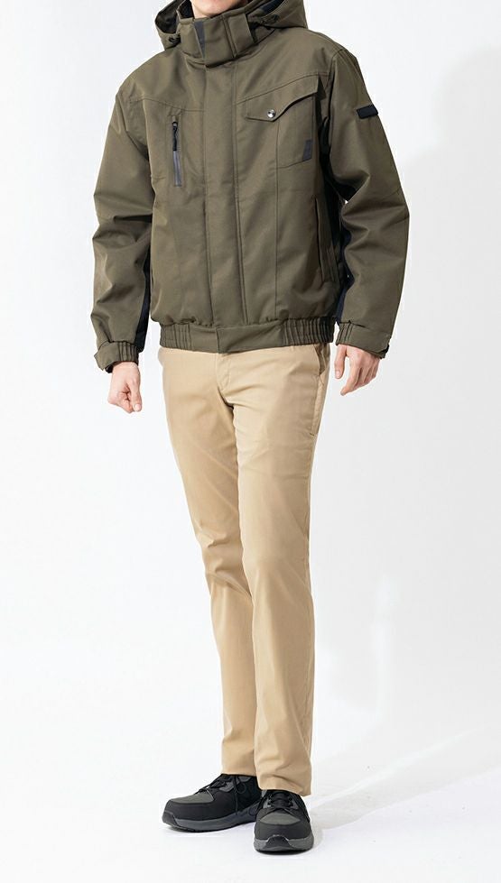 男性・ストレッチパンツスタイル