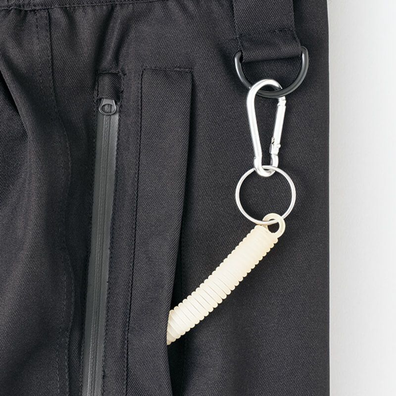 Dカン<br>鍵類等の小物類の紛失防止などに役立つDカン仕様。