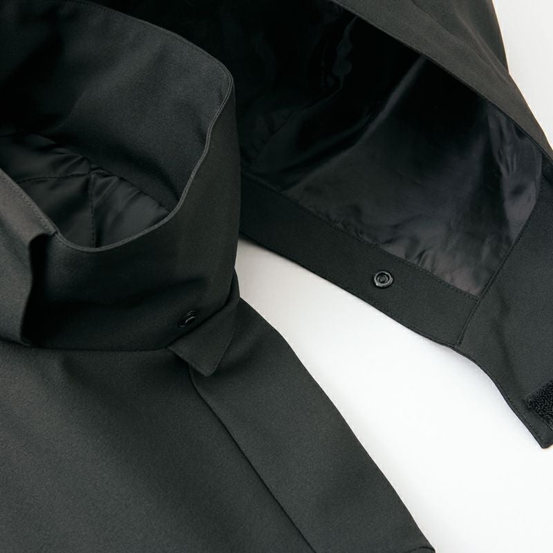 フード取り外し<br>取り外し式フード付で寒い作業時も安心。フードはマジックテープで簡単に着脱が可能。