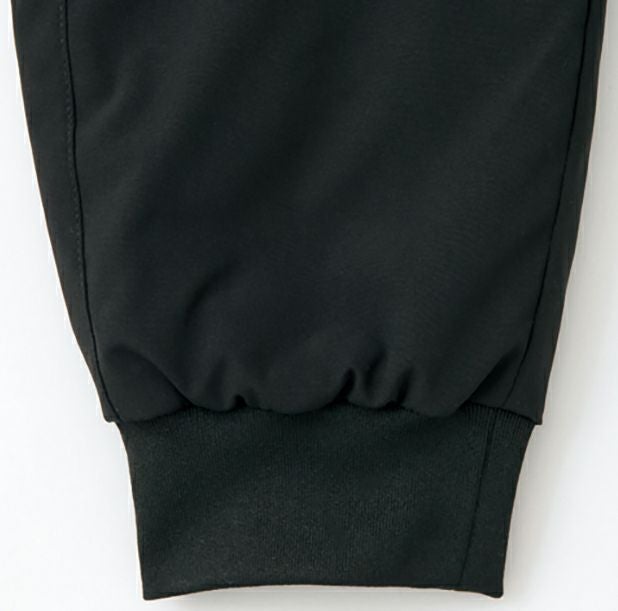 裾リブ<br>ほど良いテンションで絞られ、冷気の侵入を防ぎます。