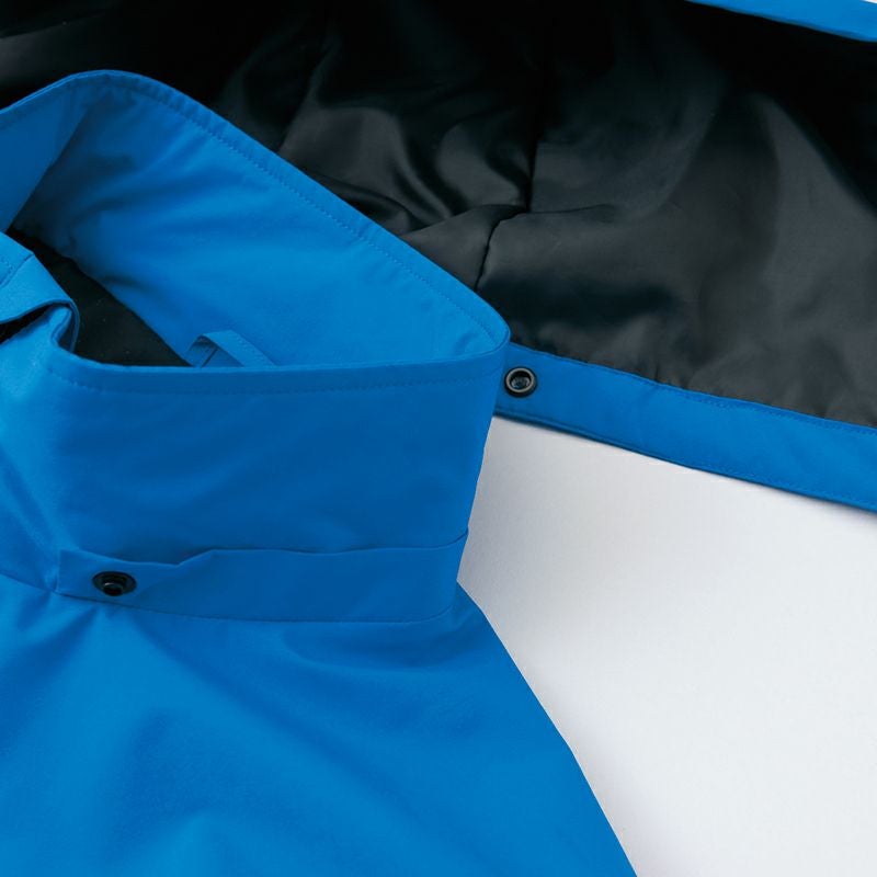 フード<br>取り外し式フード付で雨天の作業時でも安心