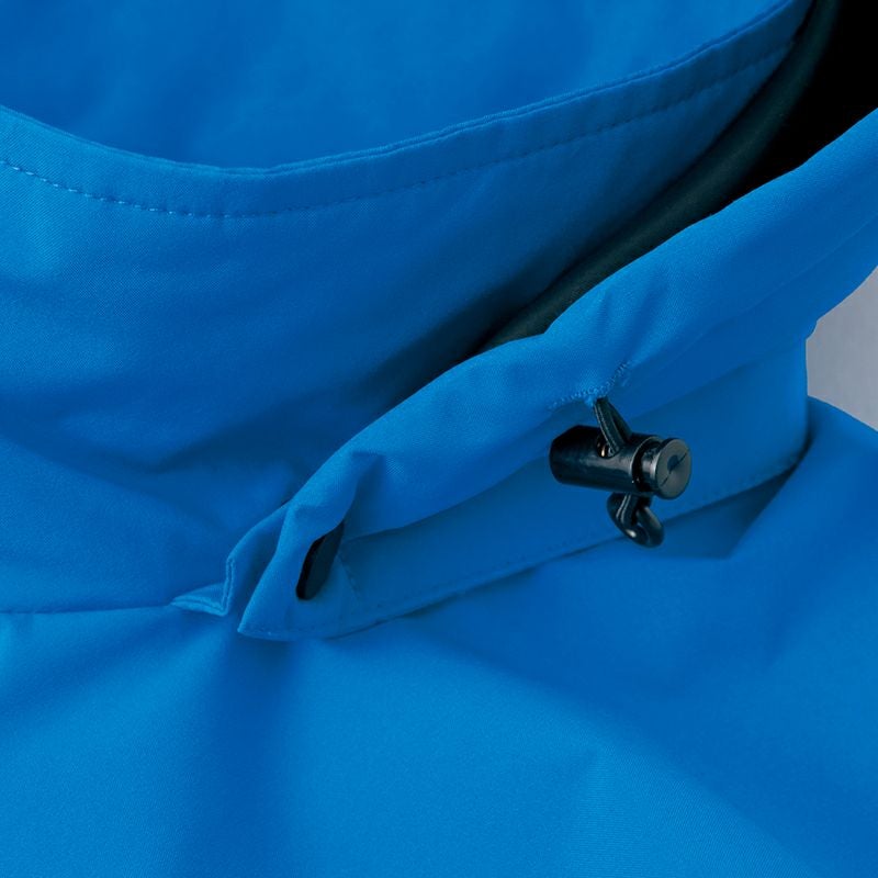 フードドローコード<br>スピンドル仕様のドローコードでフードの調整が可能